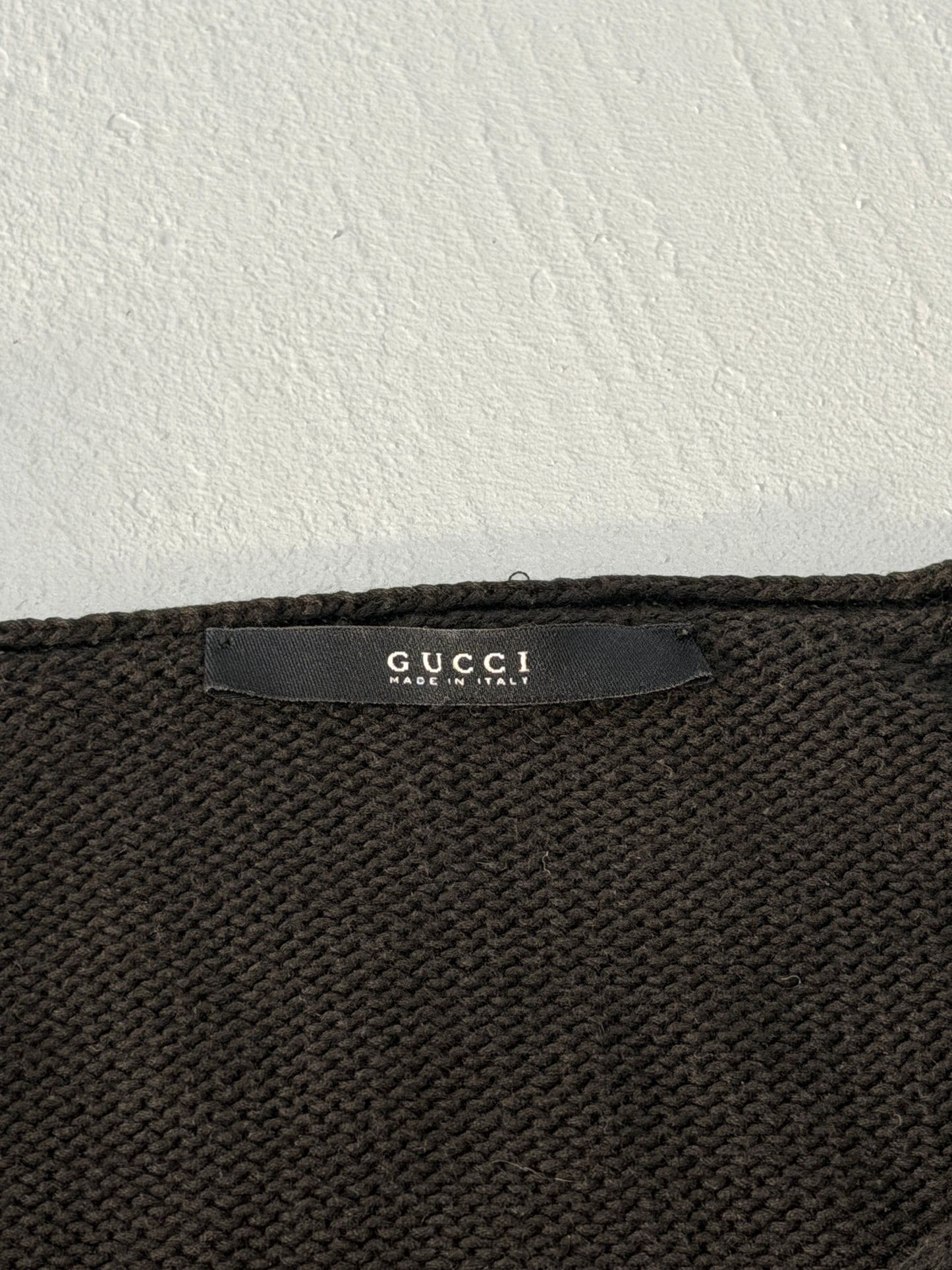 gucci 90s black v-neck knit sweater