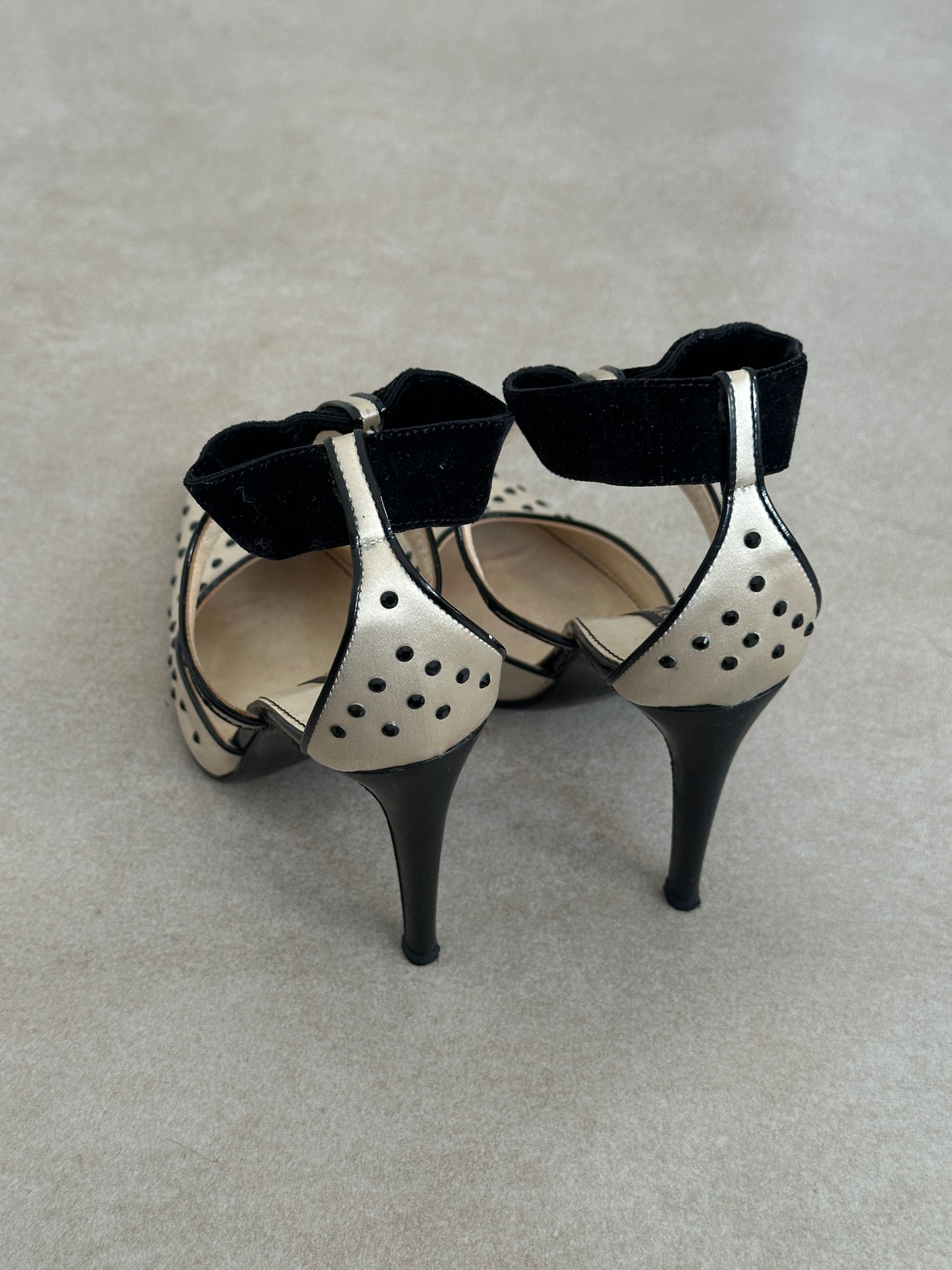 2000s sergio rossi ivory dot satin pumps