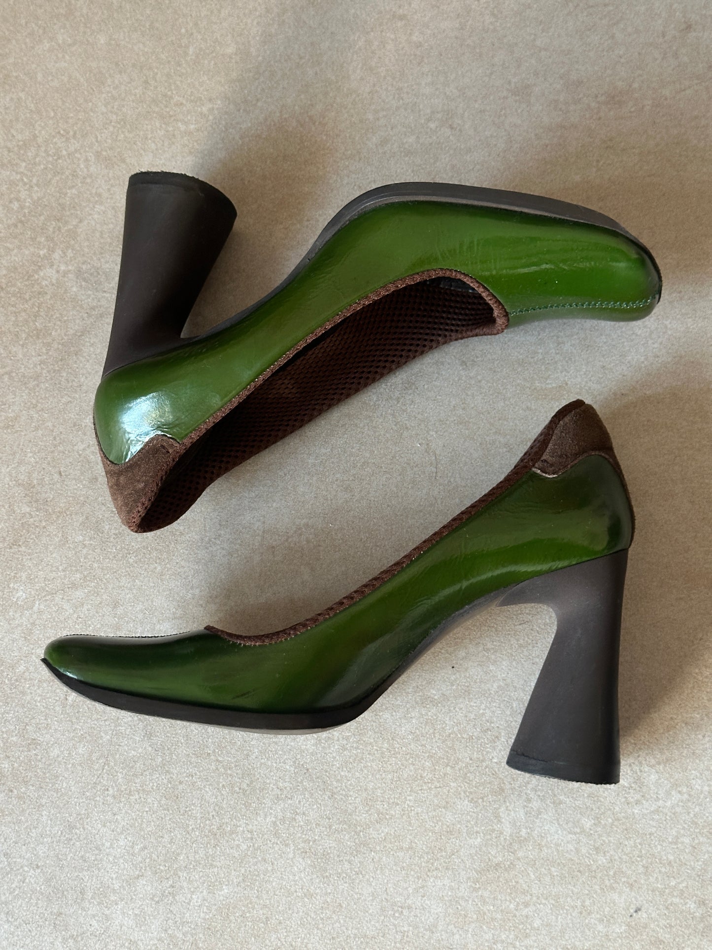 (rare) fw 1999 green patent pumps
