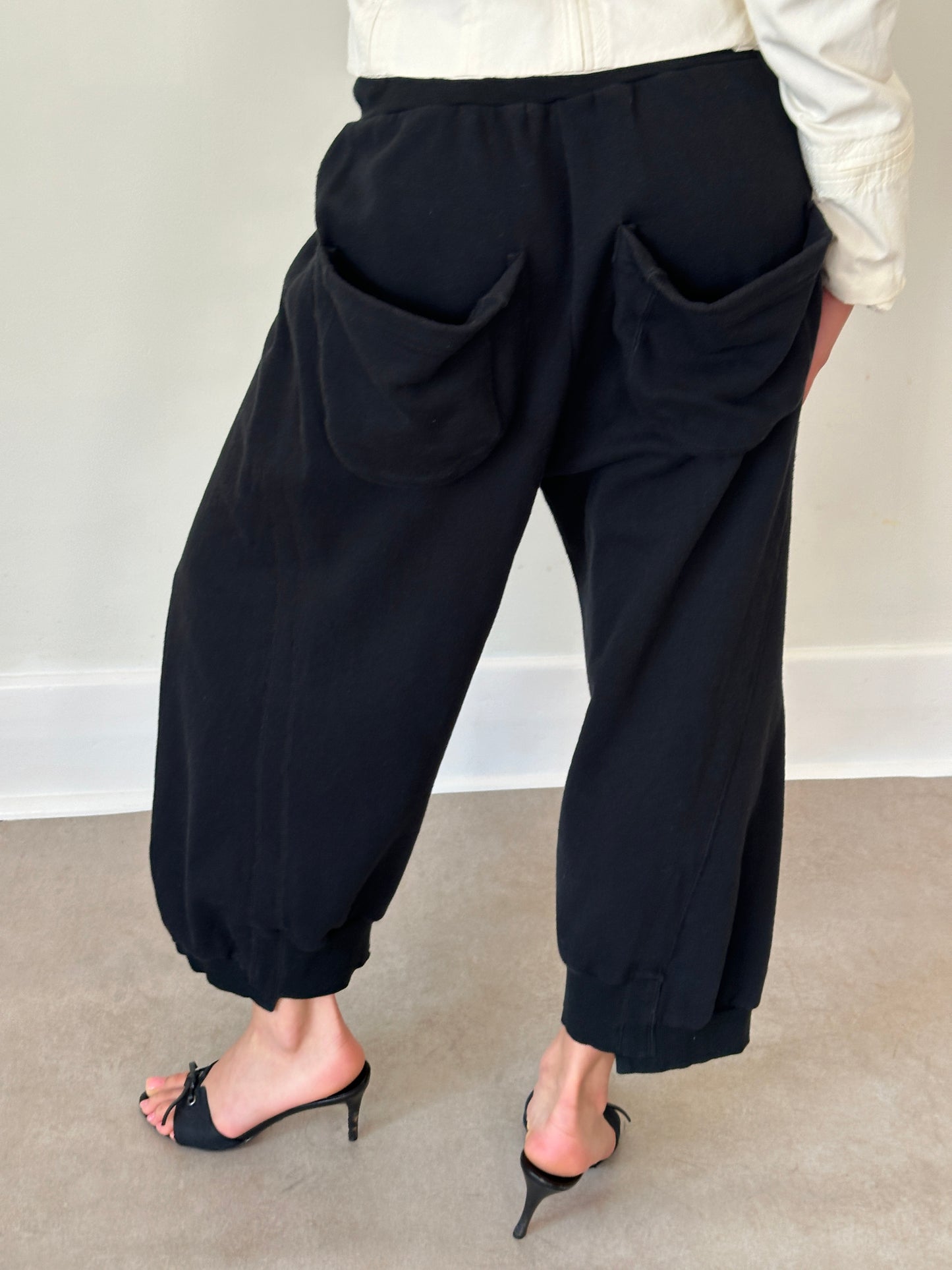 y’s by yohji yamamoto black sweatpants with ribbed hem
