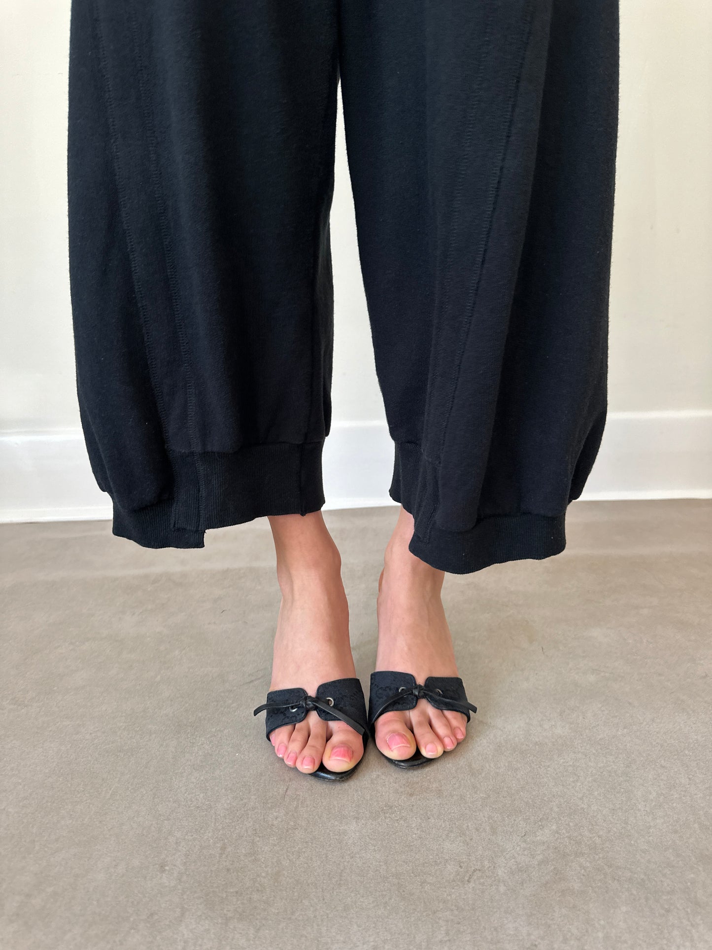 y’s by yohji yamamoto black sweatpants with ribbed hem