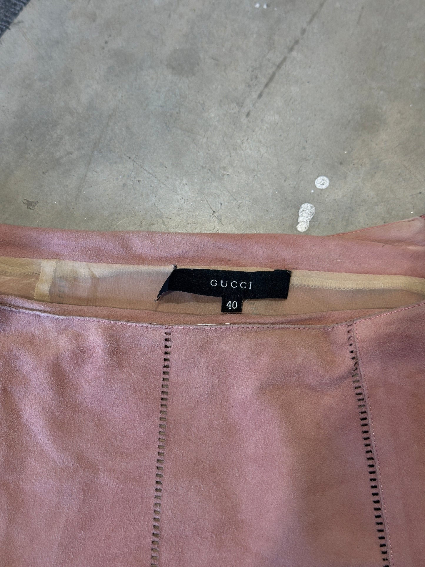 gucci fall winter 1999 pink suede skirt