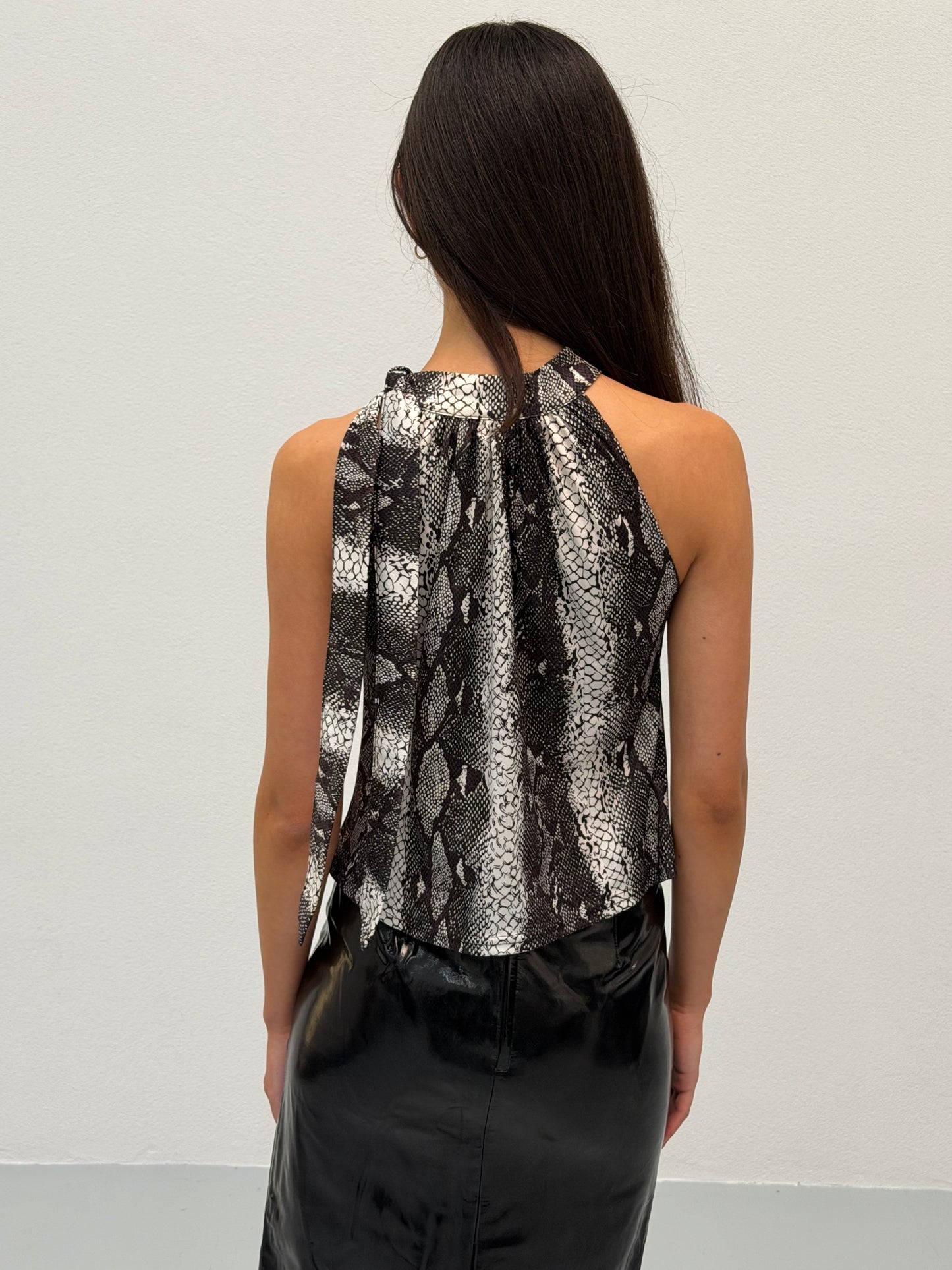 gucci spring summer 2000 snakeskin halter