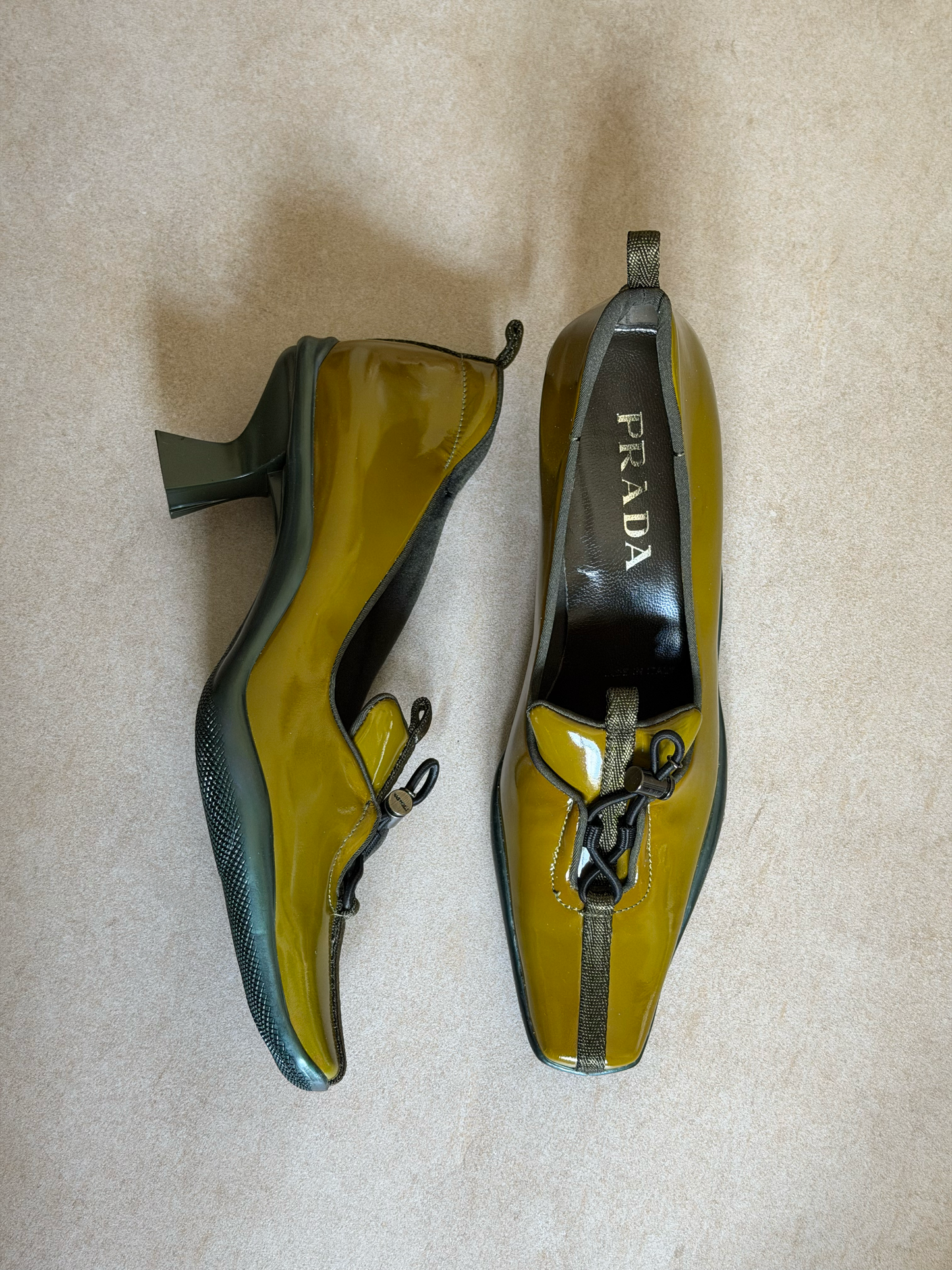 (rare) prada fw 1999 heels