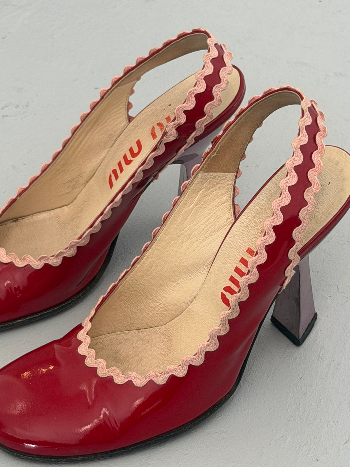 miu miu spring 1998 red patent slingback heels