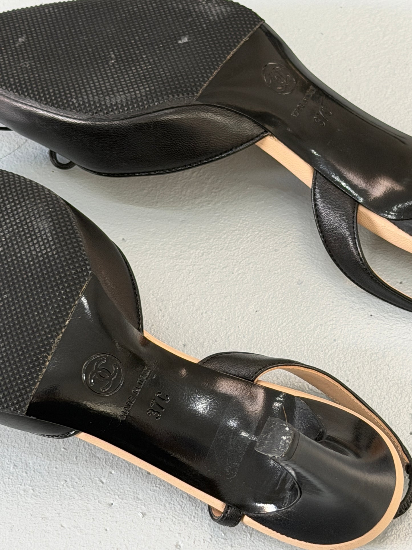 chanel 2000s slingback heels