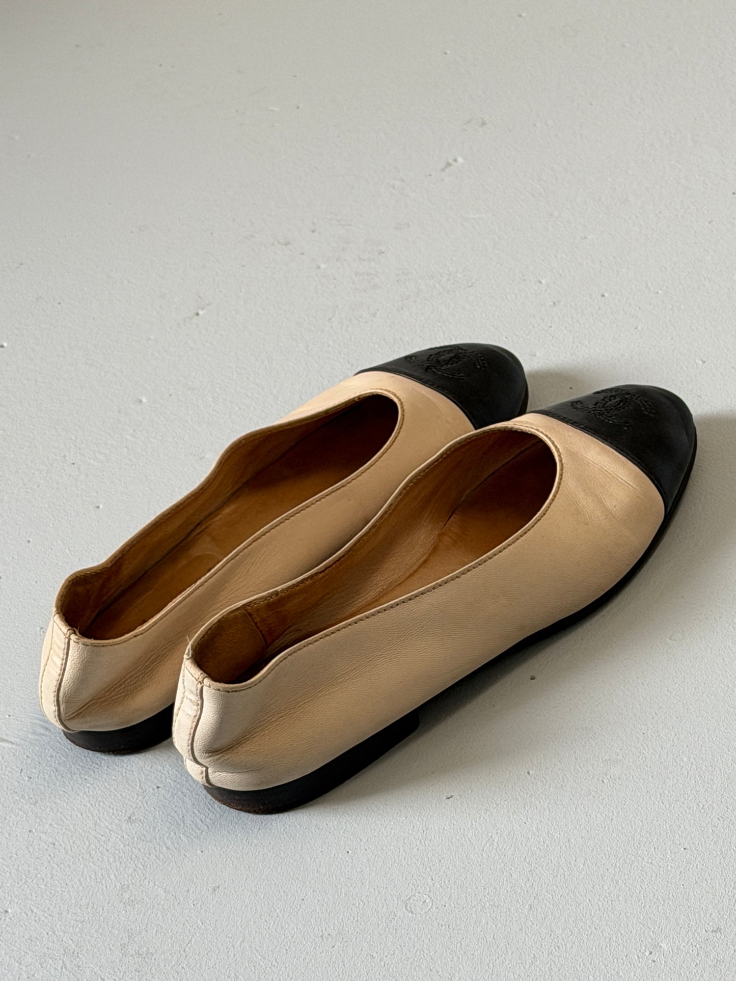 chanel 90s ballet loafers