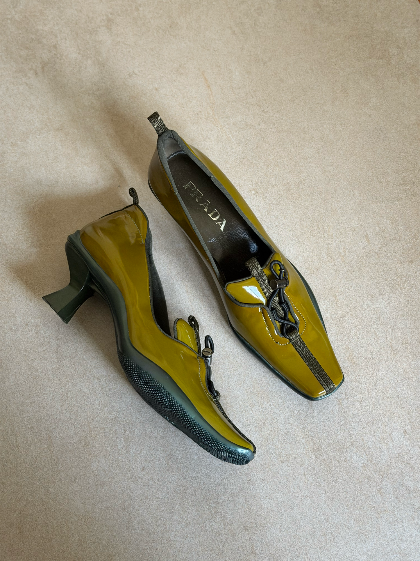 (rare) prada fw 1999 heels