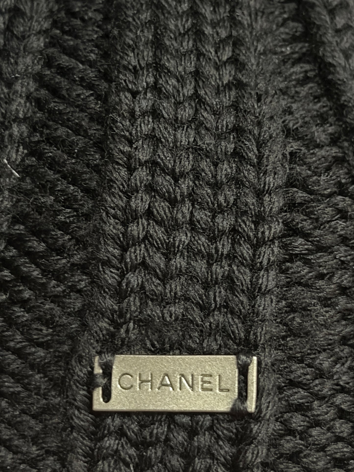 chanel fall winter 1999 gathered knit sweater