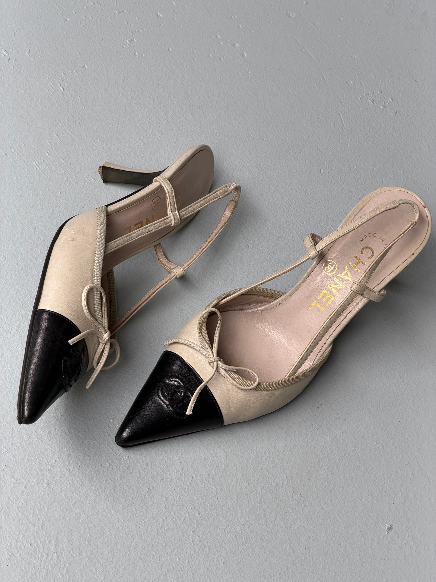 chanel 1990s slingback heels