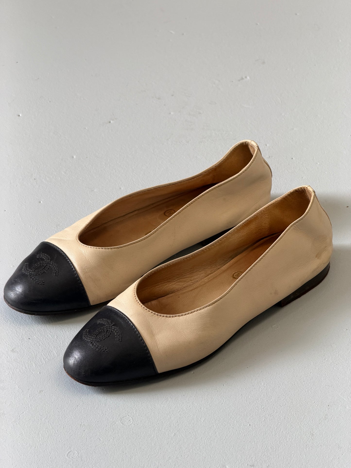 chanel 90s ballet loafers