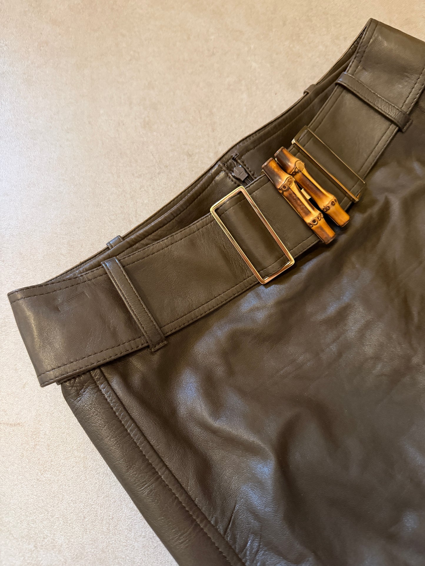 gucci by tom ford 90s leather skirt
