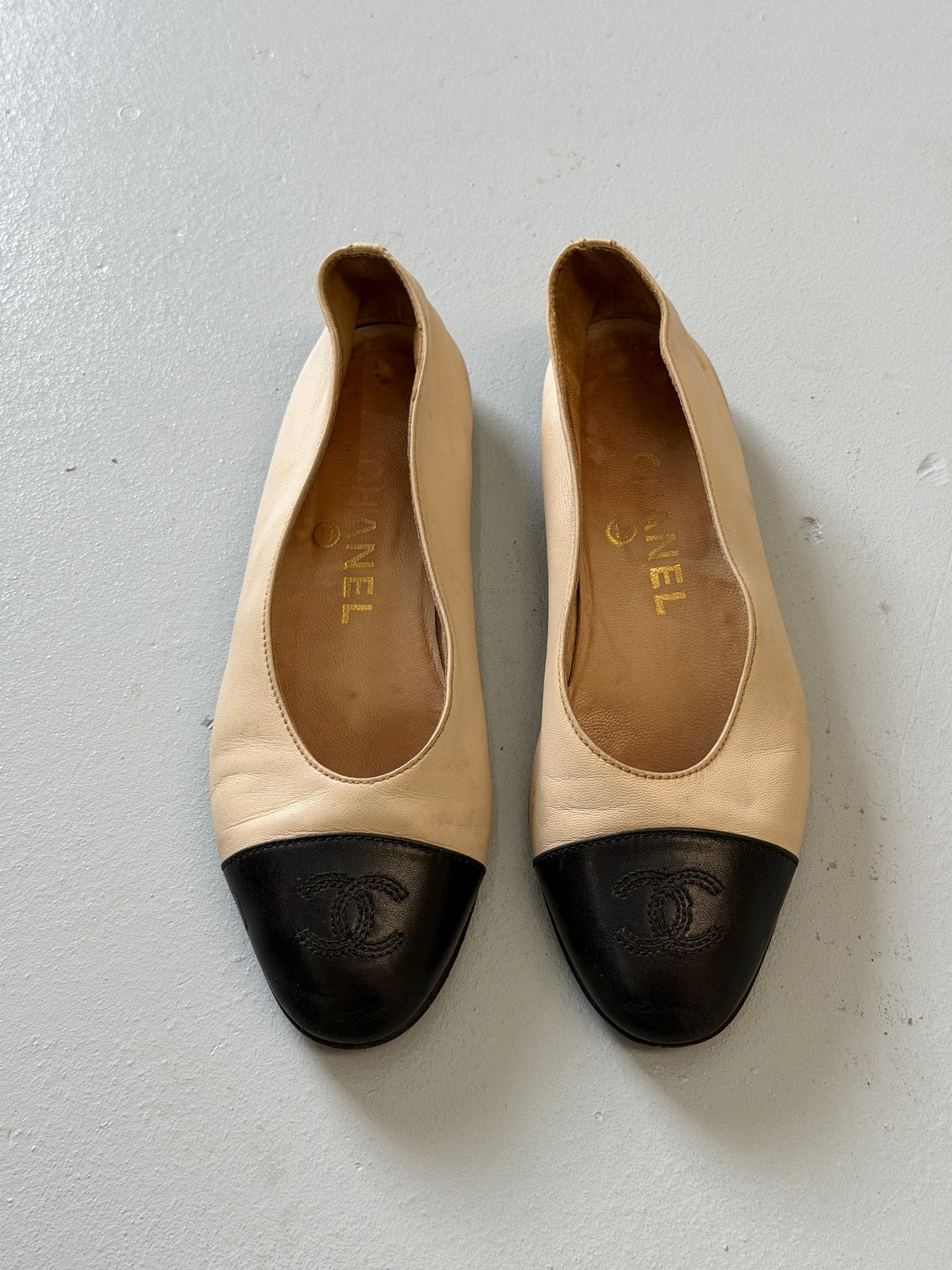chanel 90s ballet loafers