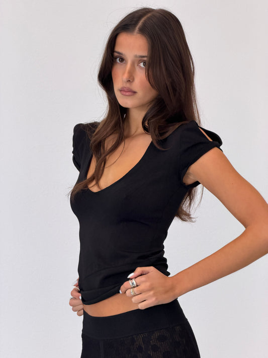 gucci 2000s cut out blouse