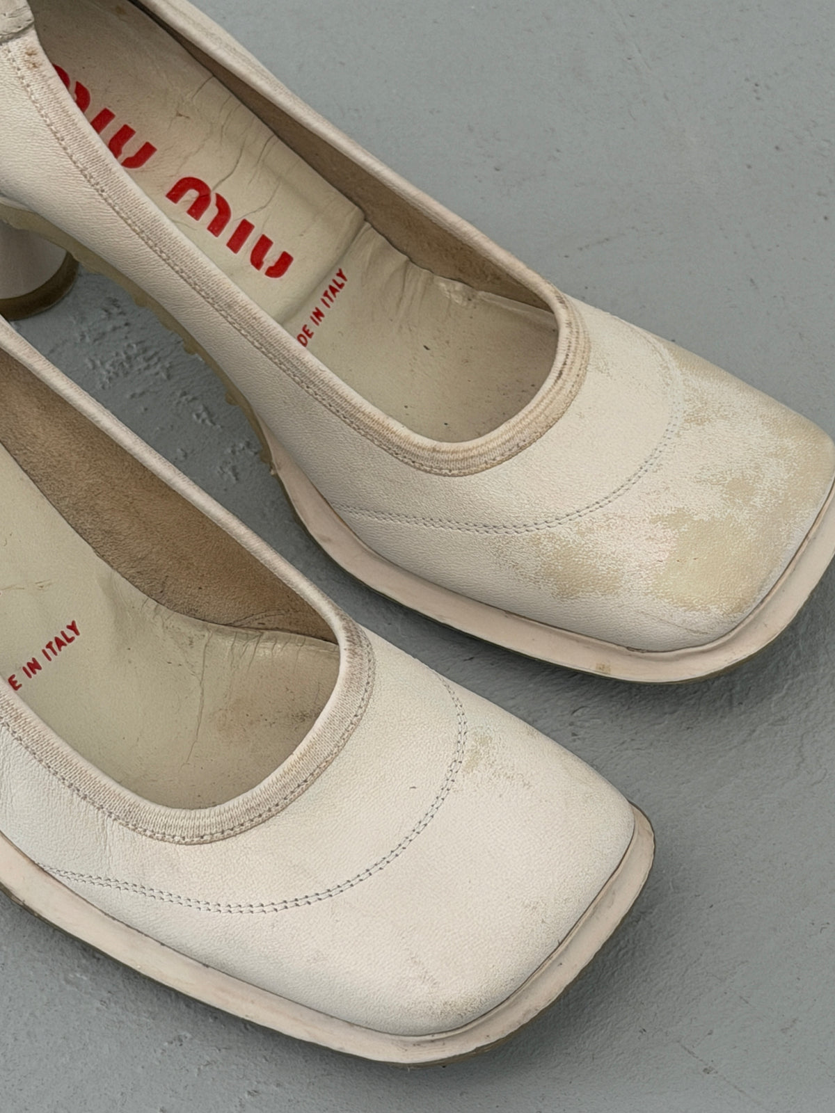 miu miu spring 1999 white leather square toe heels