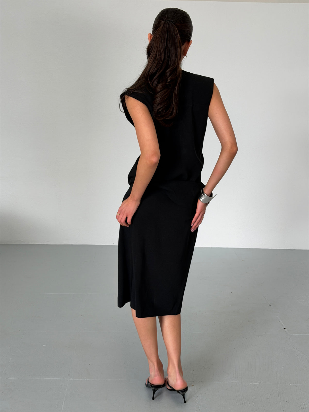 jil sander 1990s black sleeveless skirt set