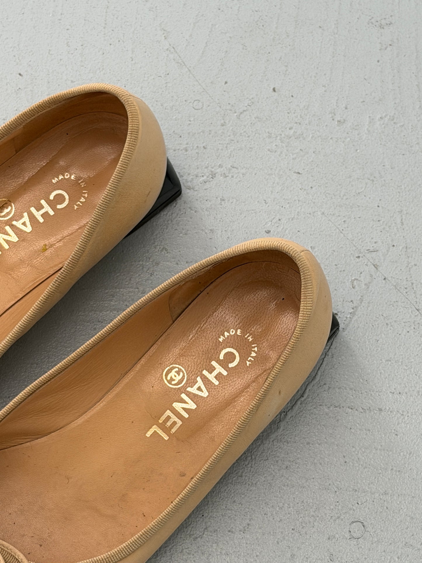 chanel 1990s ballet flats