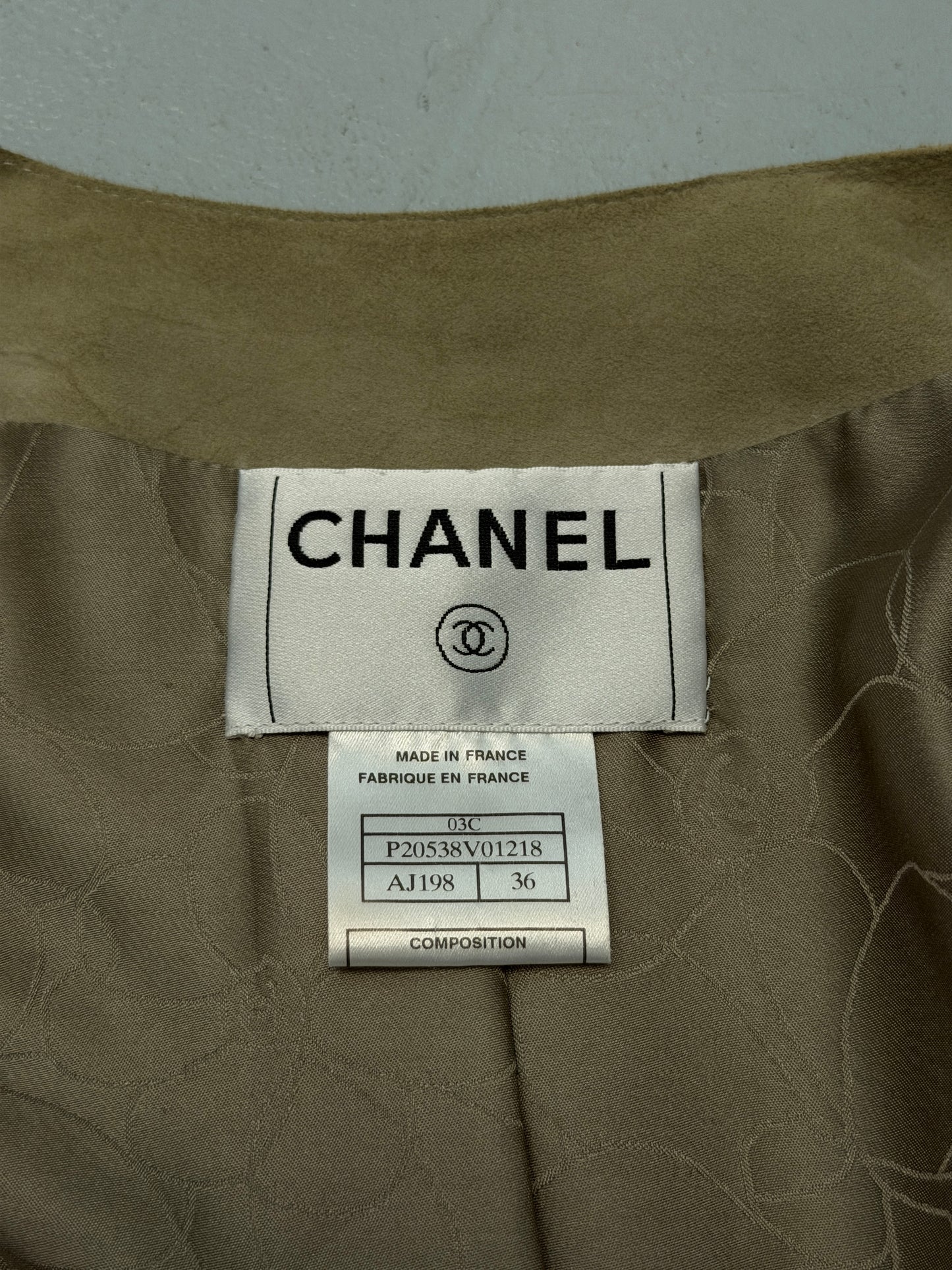 (rare) chanel cruise 2003 pale green suede jacket