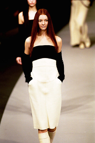 (rare) chanel fall 1999 runway strapless dress