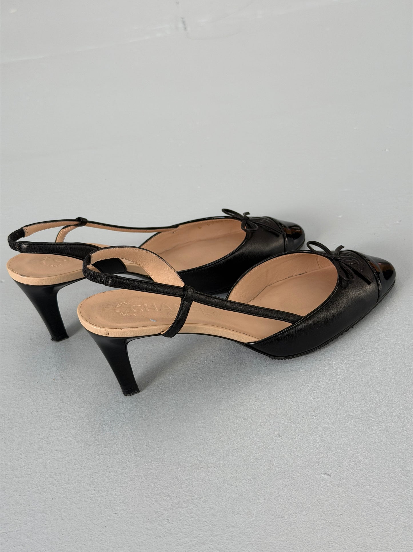 chanel 2000s slingback heels