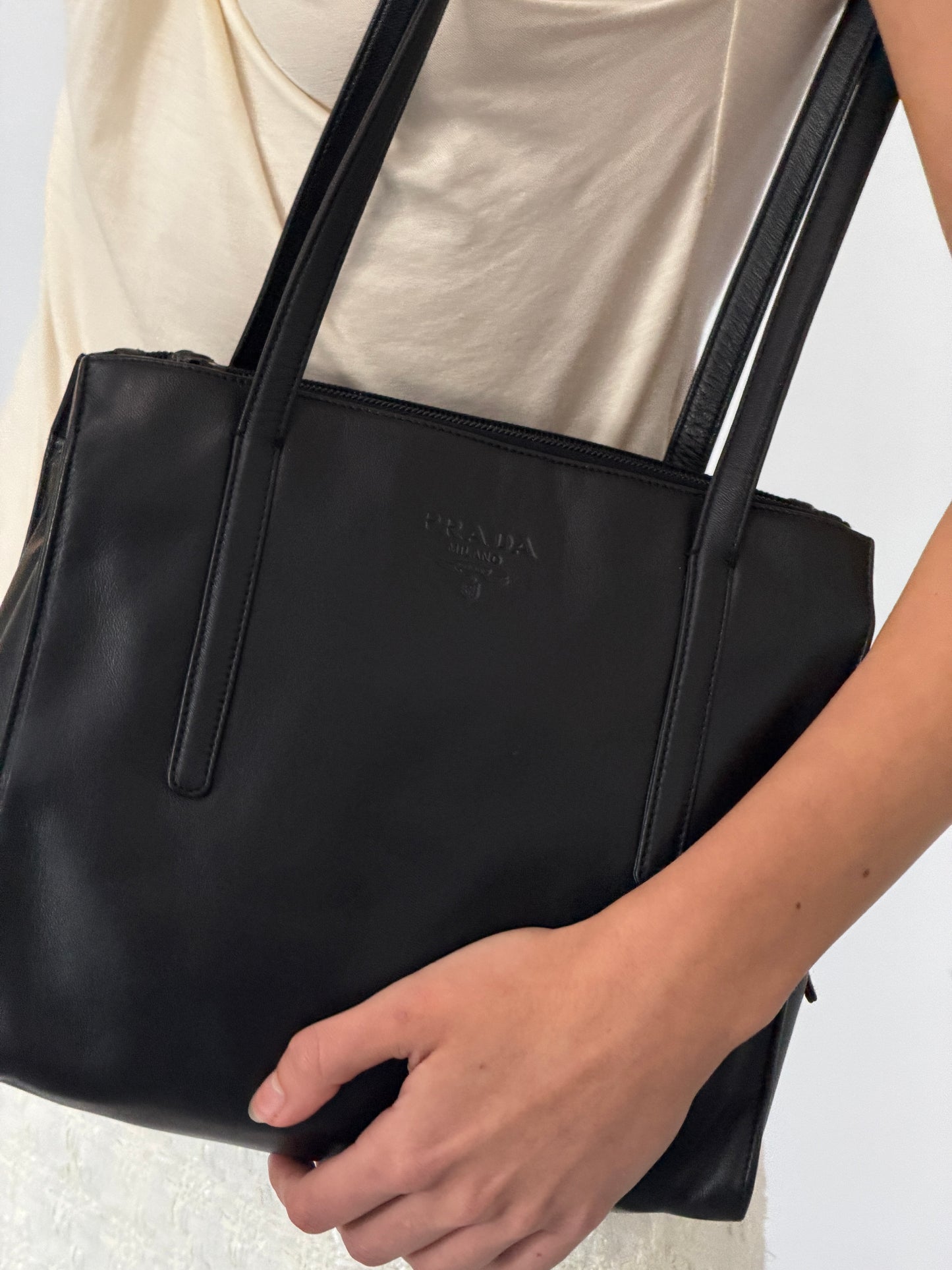 (rare) prada fall 1995 spazzolato bag