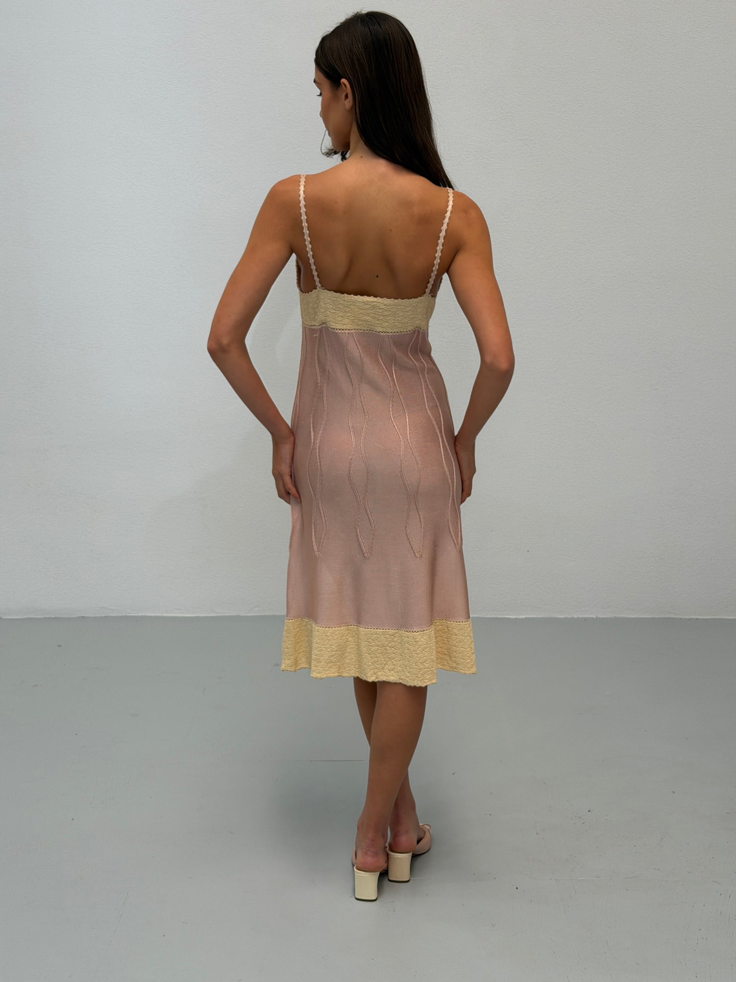 chanel spring summer 2005 runway knit dress