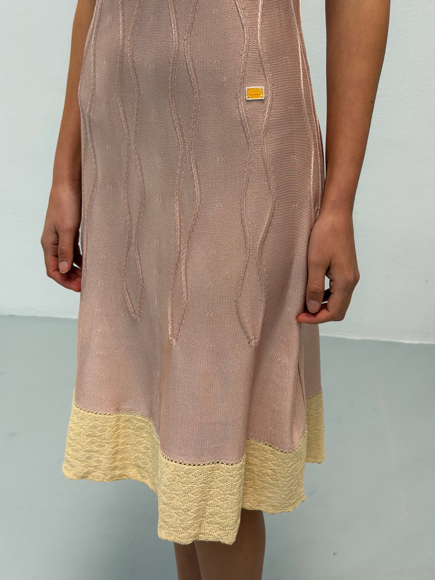 chanel spring summer 2005 runway knit dress