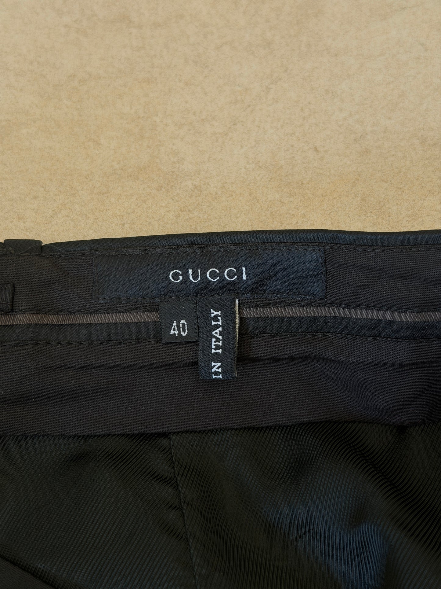 (rare) gucci fall winter 2001 by tom ford satin skirt