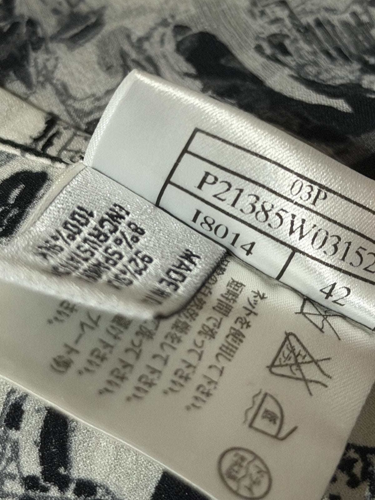 (rare) chanel spring 2003 white printed silk mini dress