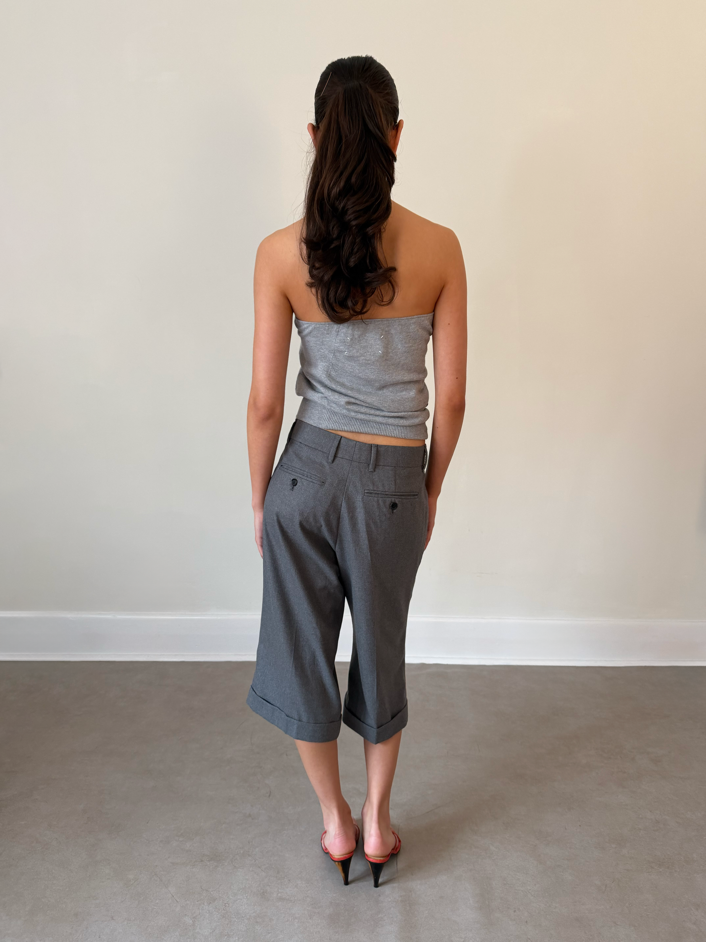 2000s gucci grey wool tailored shorts