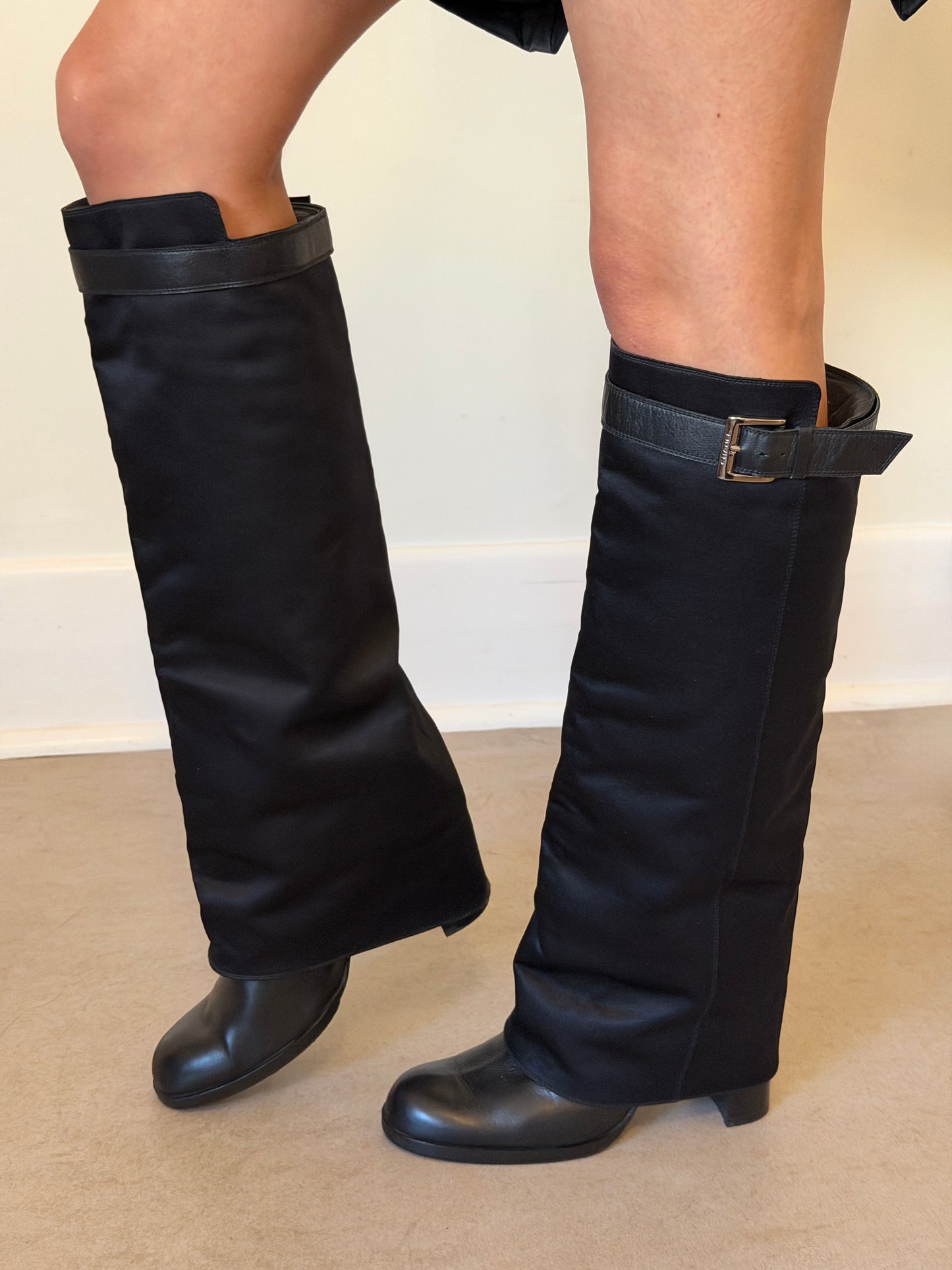 (rare) chanel fall 2002 runway boots (40)