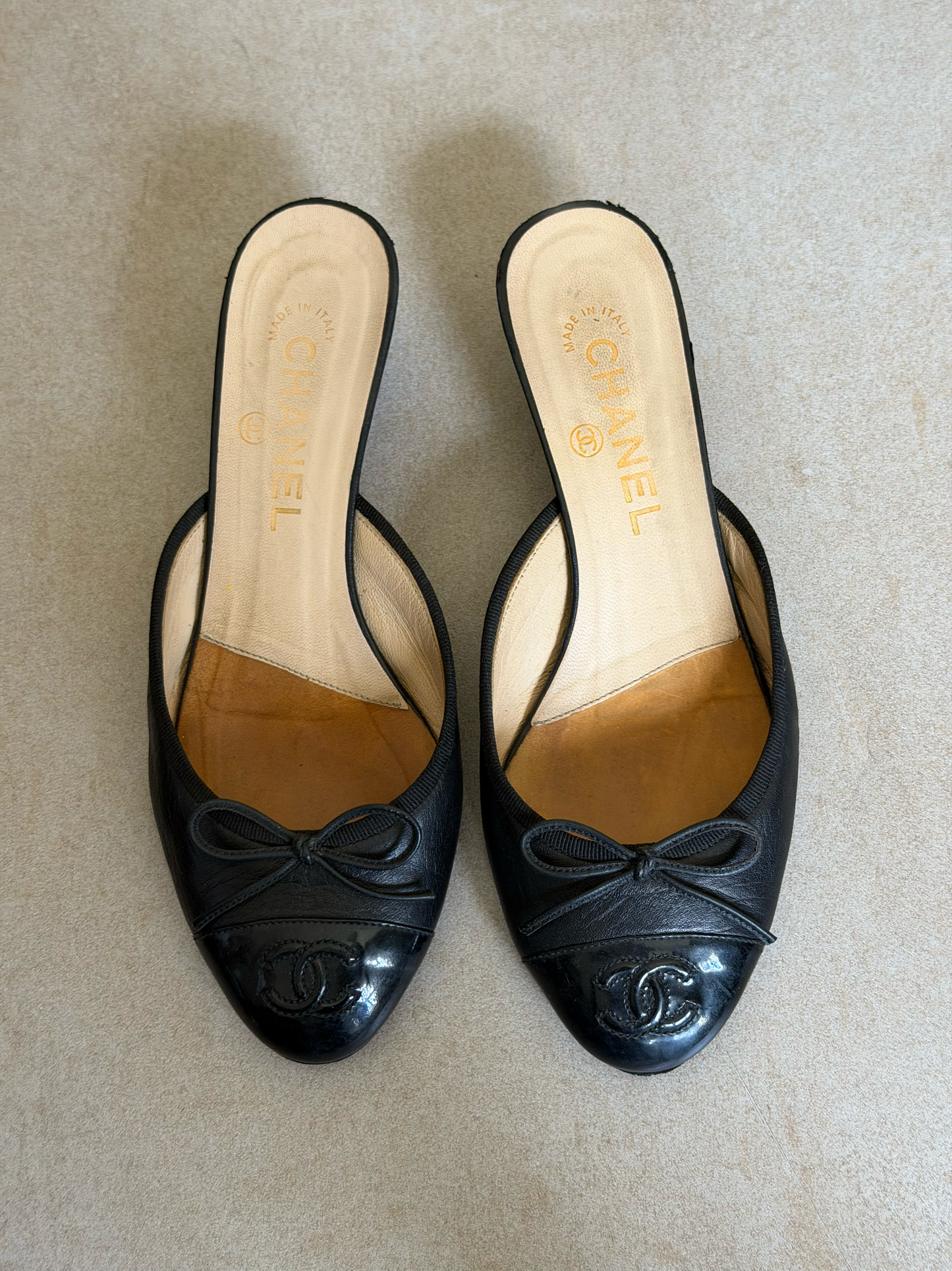 90s chanel black leather mules