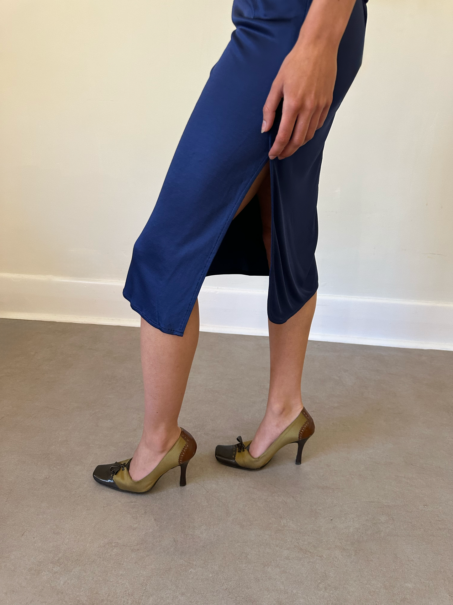 costume national navy skirt