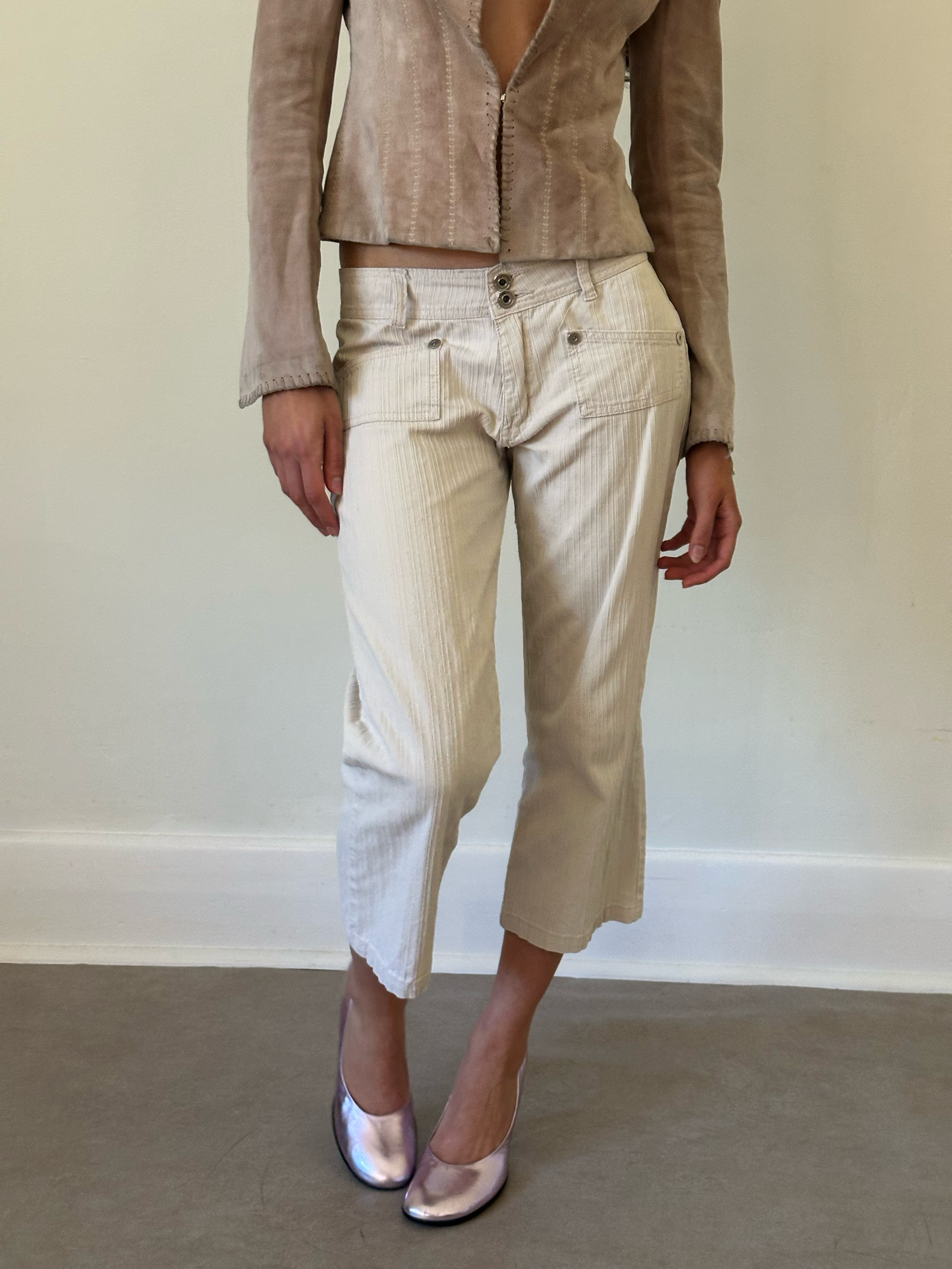 2000s cream capri pants