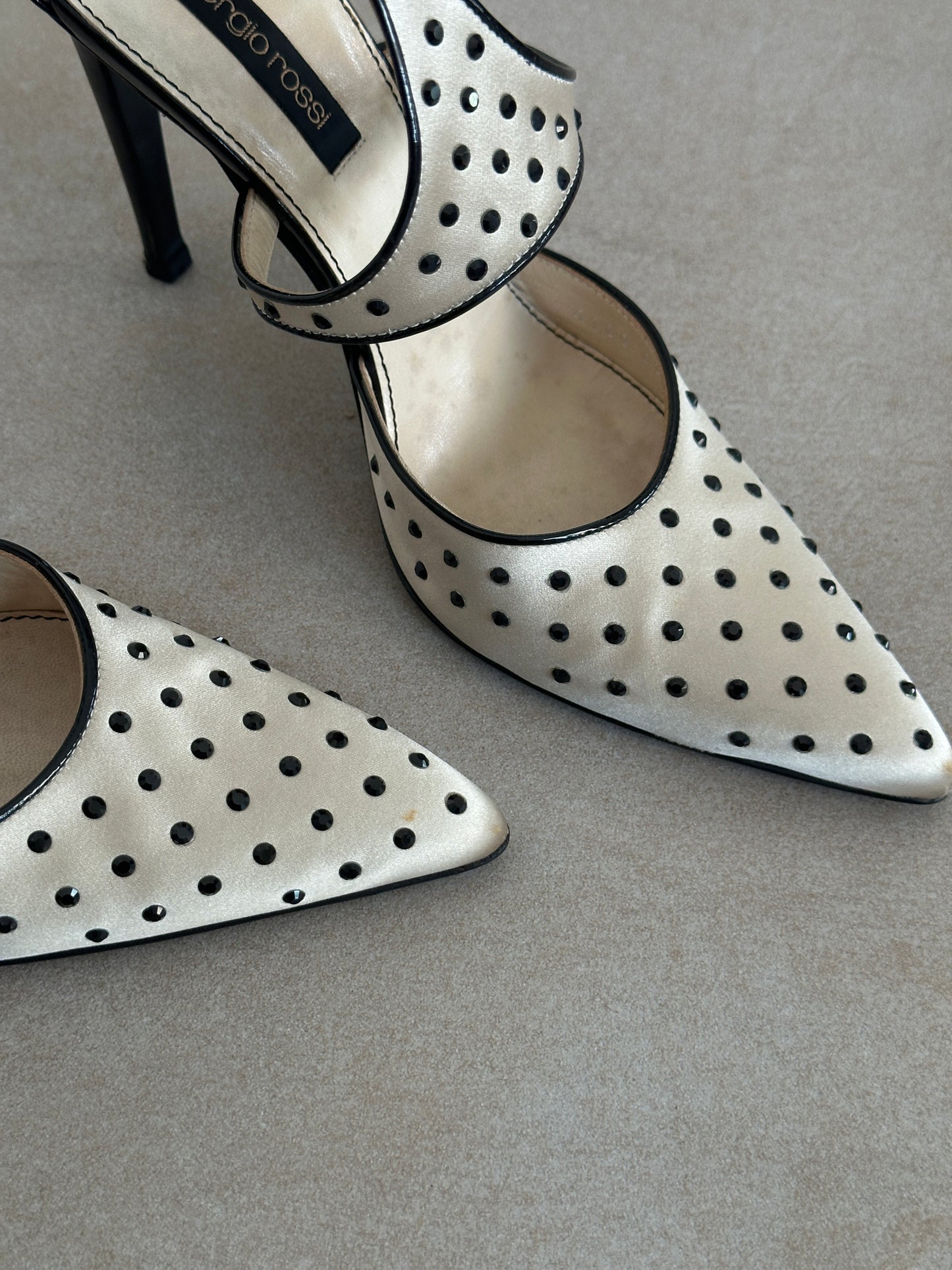 2000s sergio rossi ivory dot satin pumps