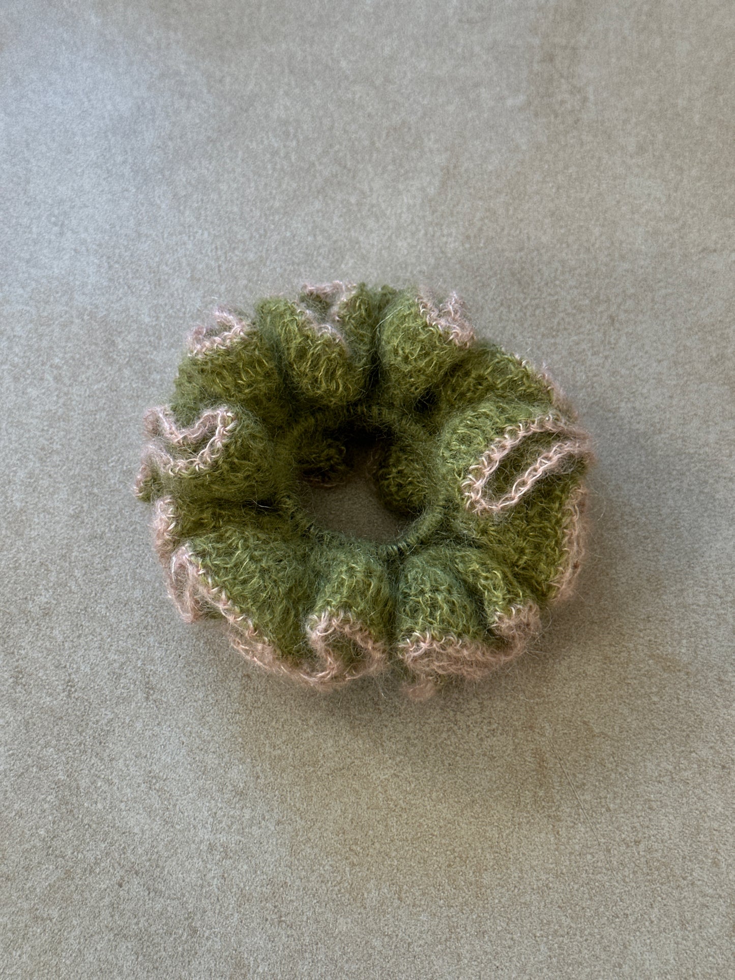 eina scrunchie (rue)