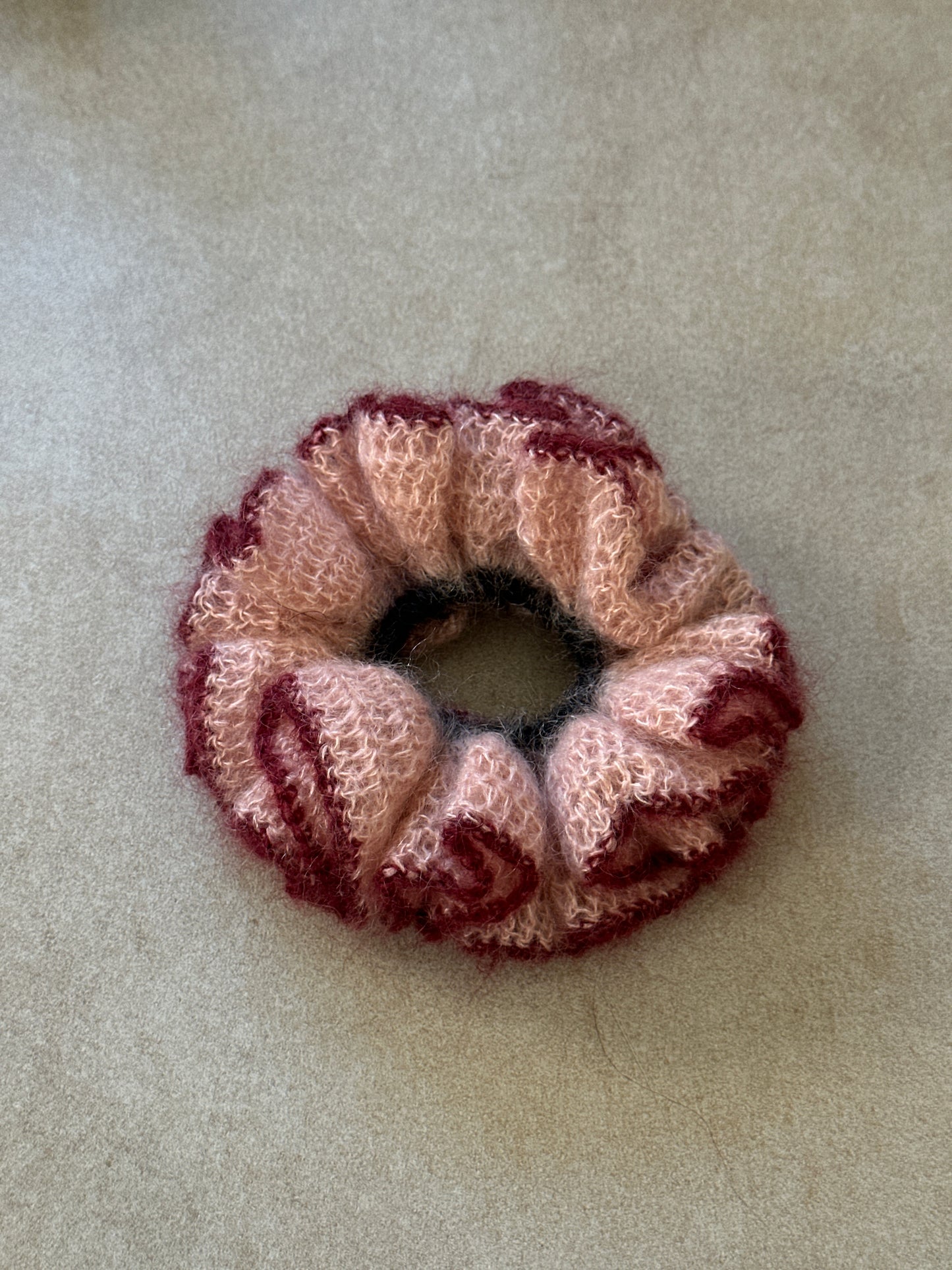 eina scrunchie (lune)