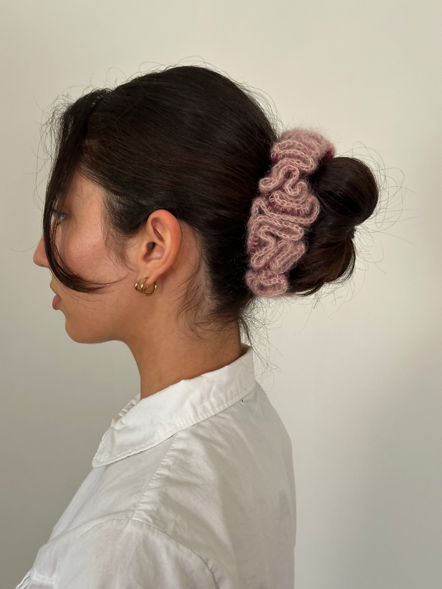 eina scrunchie (merlot)