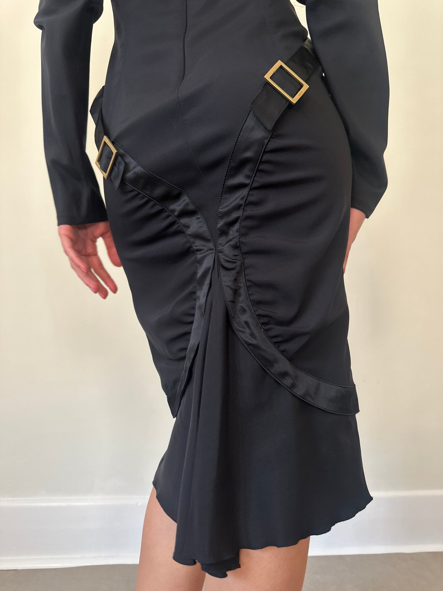 (rare) gucci by tom ford f/w 2003 runway dress