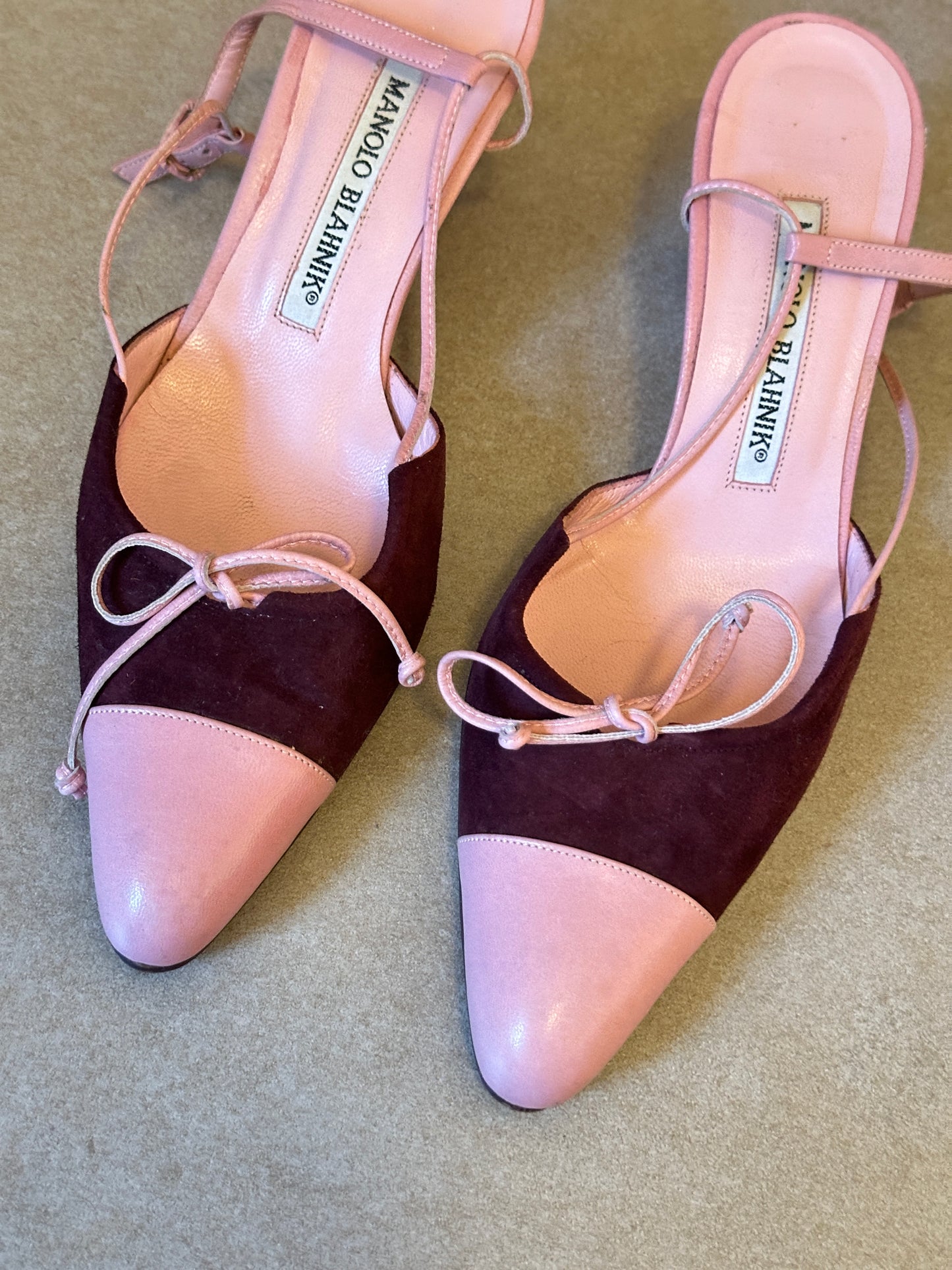 (early 2000s) manolo blahnik blush pink and wine red slingback heels