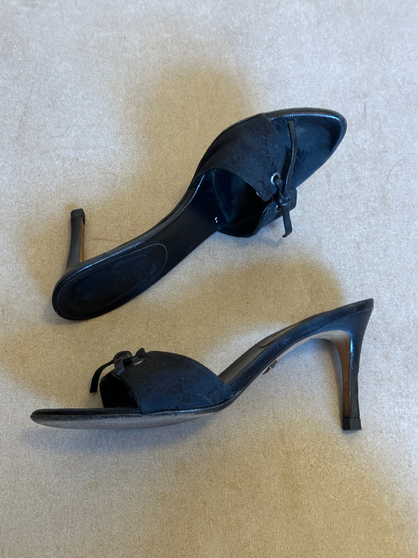 gucci by tom ford bella hadid heels