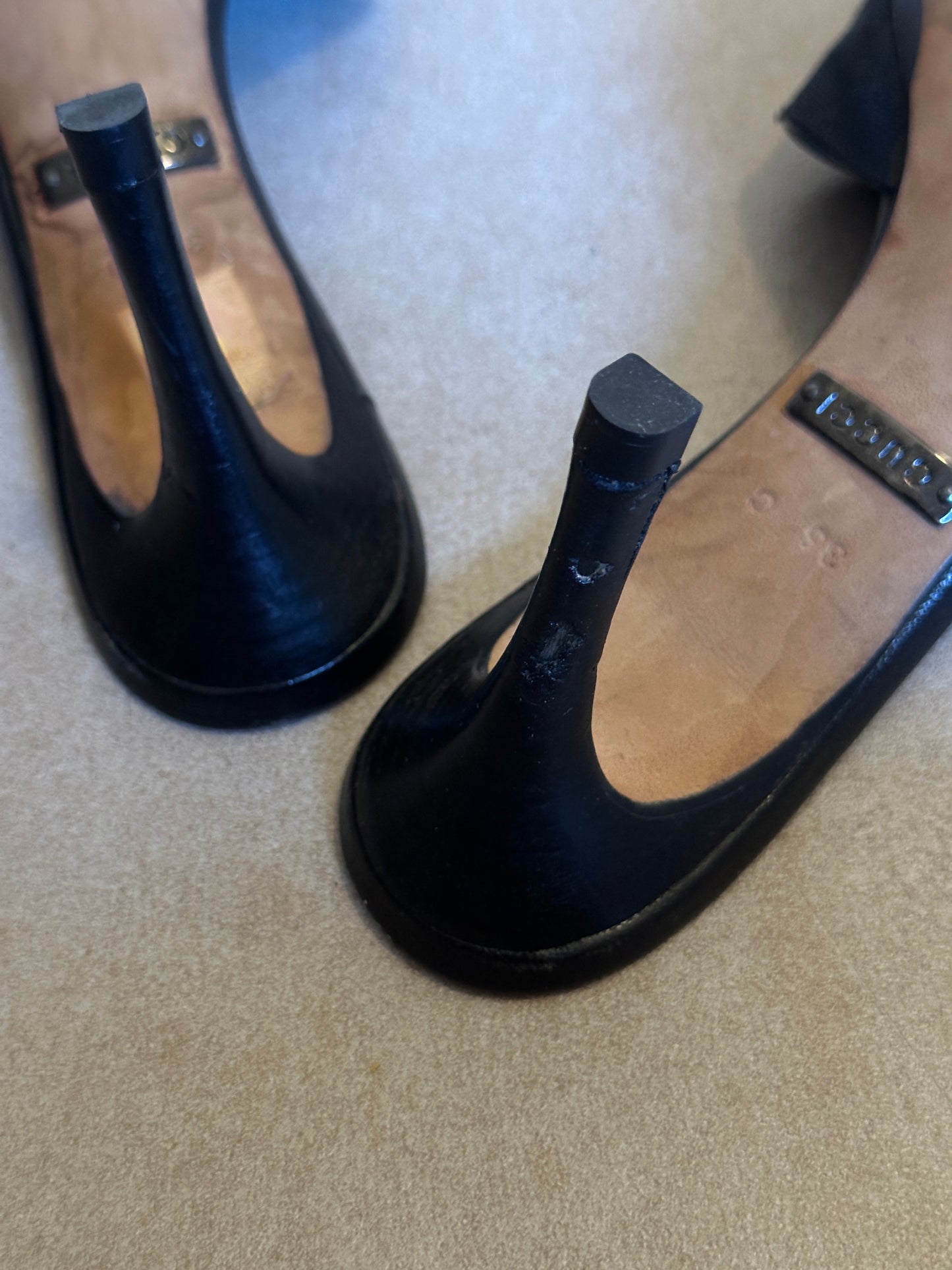 gucci by tom ford bella hadid heels