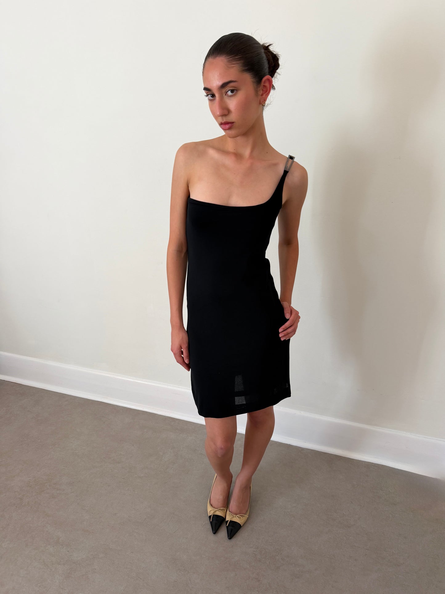 (rare) gucci spring 1998 silver buckle dress