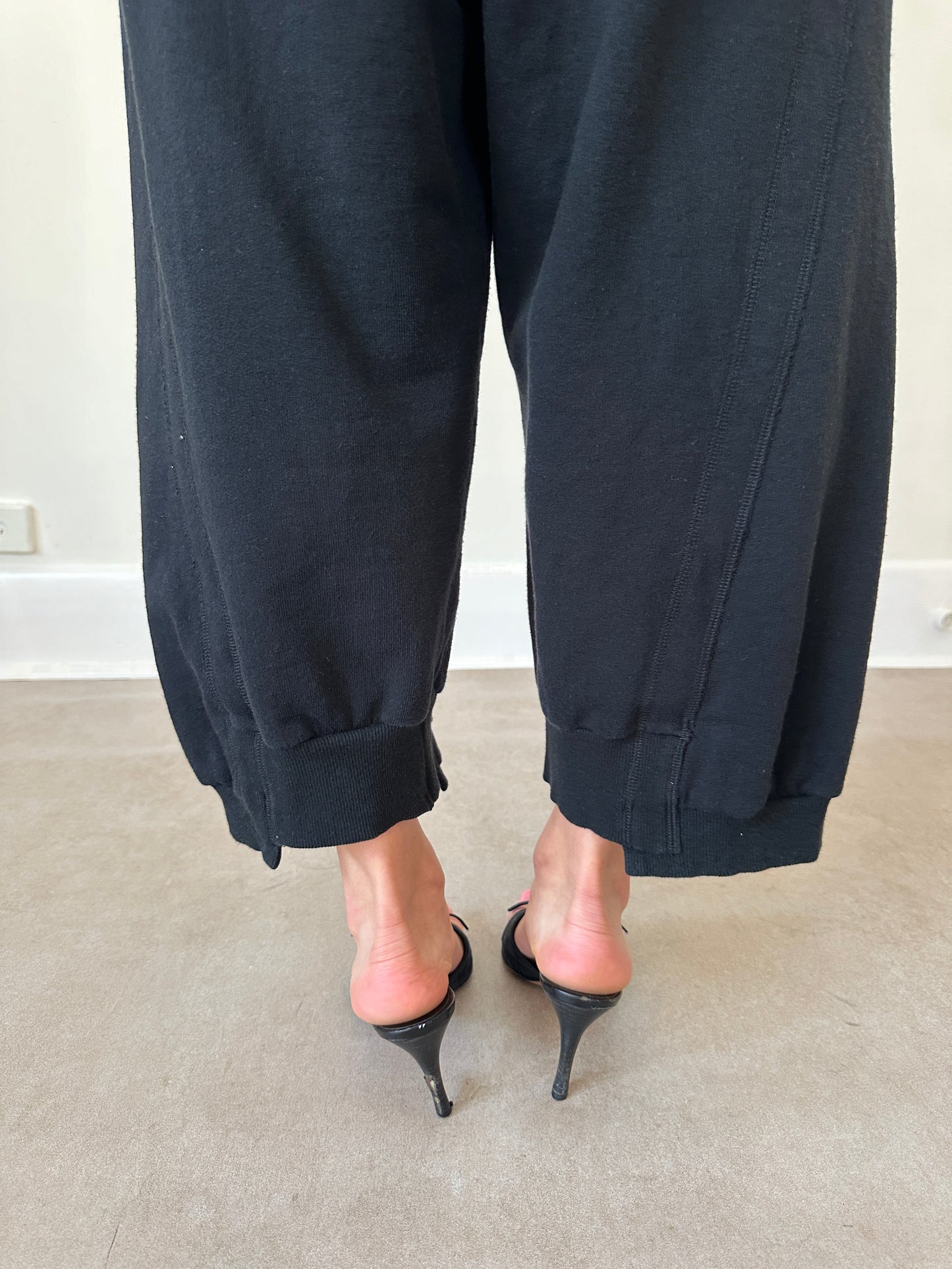 y’s by yohji yamamoto black sweatpants with ribbed hem