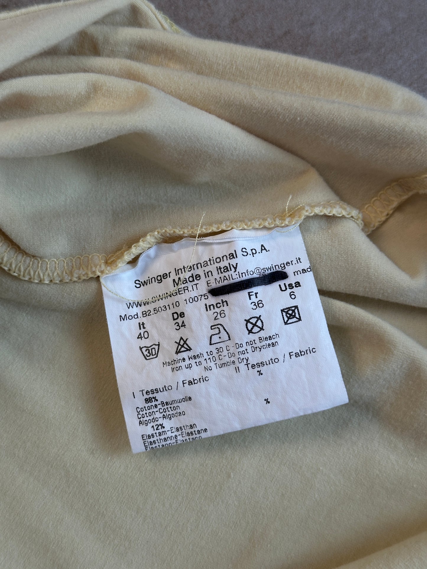 2000s fendi tee
