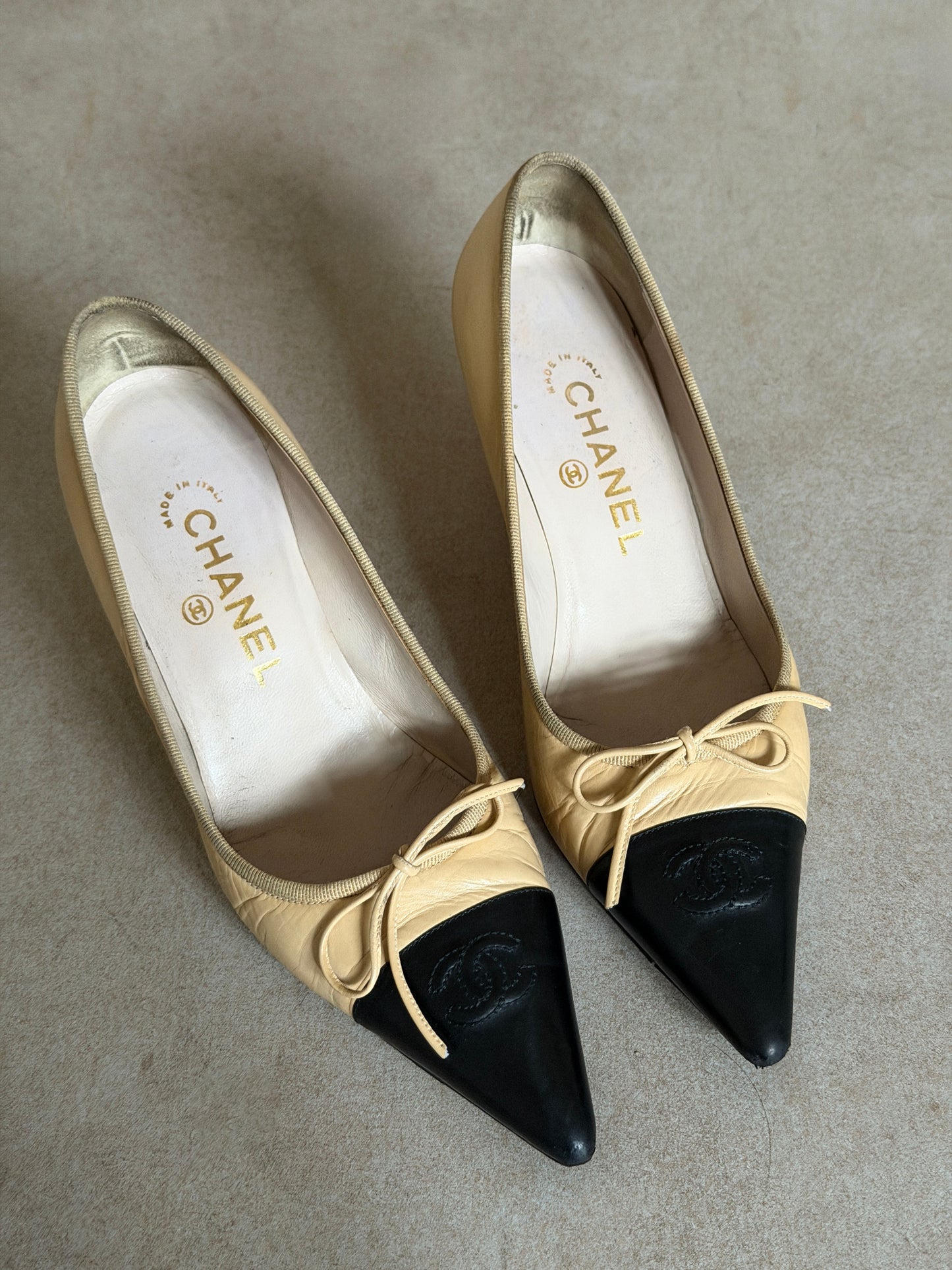90s chanel pumps