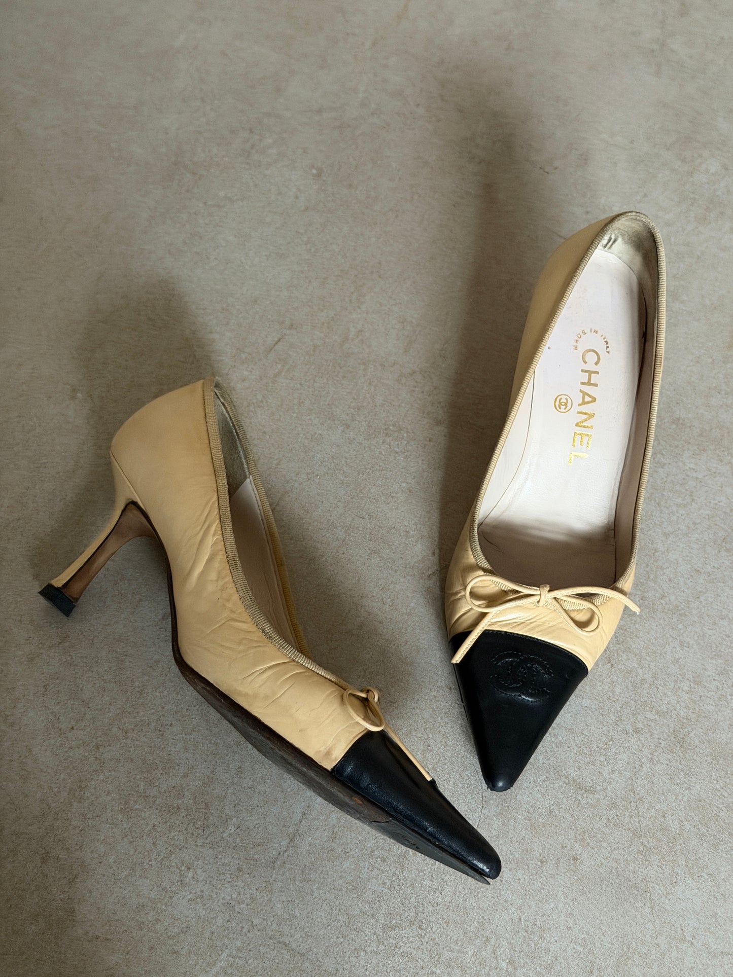 90s chanel pumps
