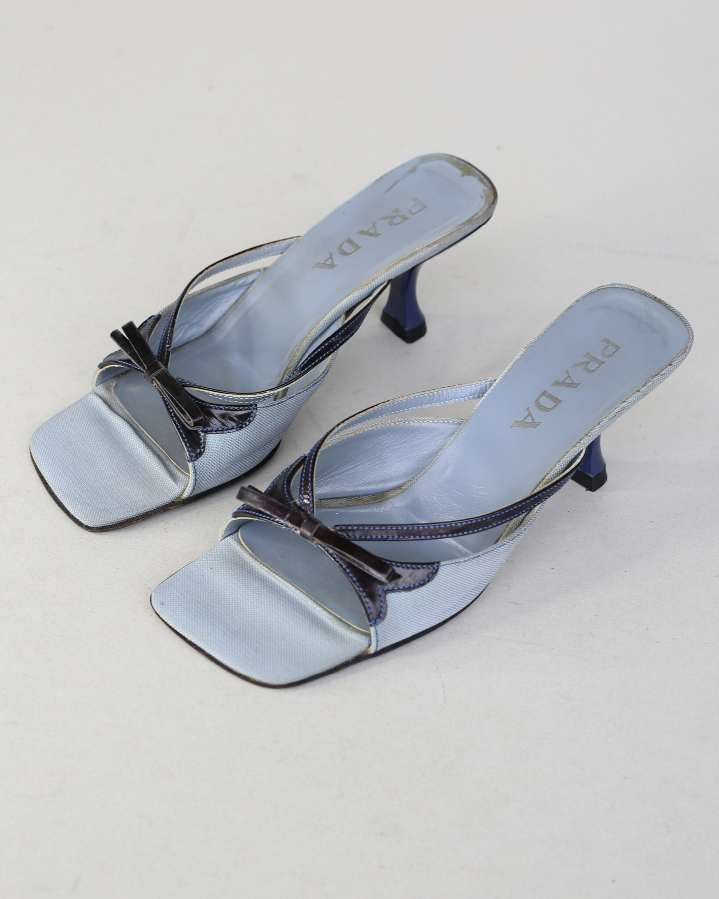 prada fw 2000 bow heels