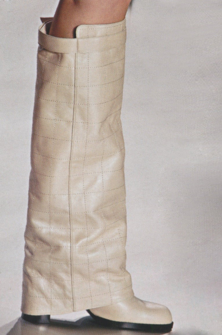 (rare) chanel fall 2002 runway boots (40)
