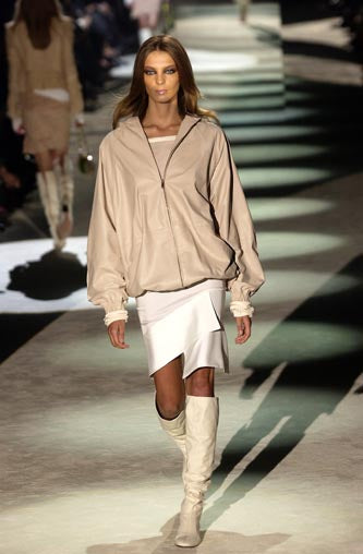 (rare) gucci spring 2004 runway ivory skirt